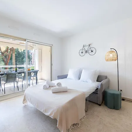 2-Br Apartment Residence With Pool Near La Croisette