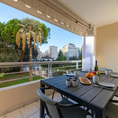 2-br With Pool Near La Croisette *
