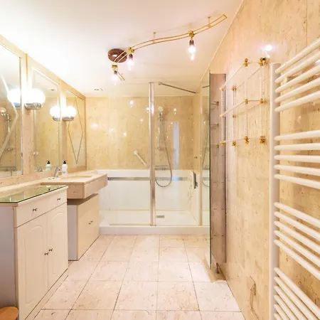 2-br With Pool Near La Croisette